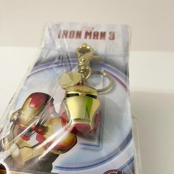 Iron Man 3 Marvel Keychain Key Ring Key Holder Avengers - Picture 2 of 15